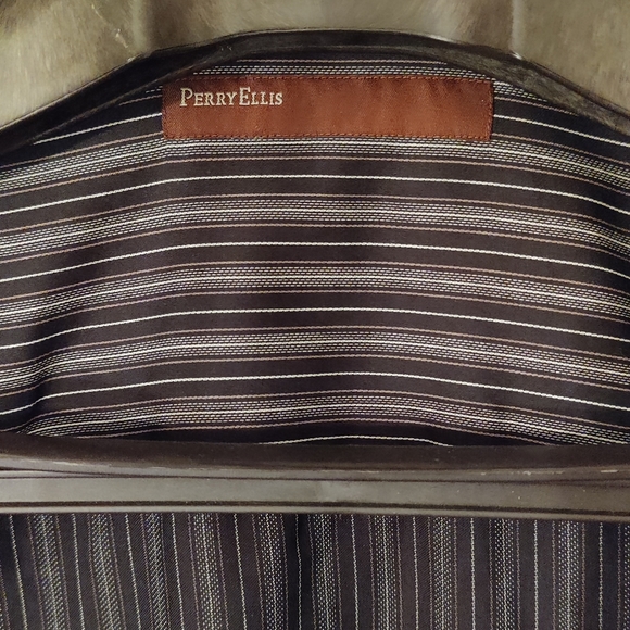 Perry Ellis men's button down - Picture 4 of 7